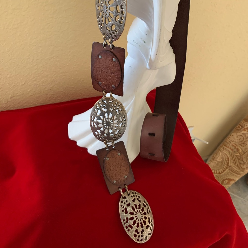 Vintage 1990s Chicos  silver and leather belt M/L